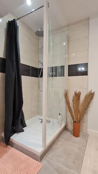 L'Echappee Belle Apartment Виен Екстериор снимка
